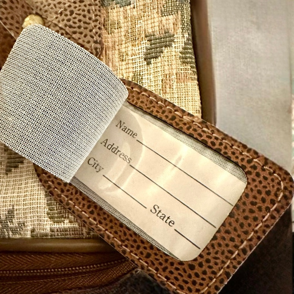 Leisure Luggage Vintage 1980’s Tapestry Travel Vanity Case with lock & keys NWOT - Picture 7 of 15